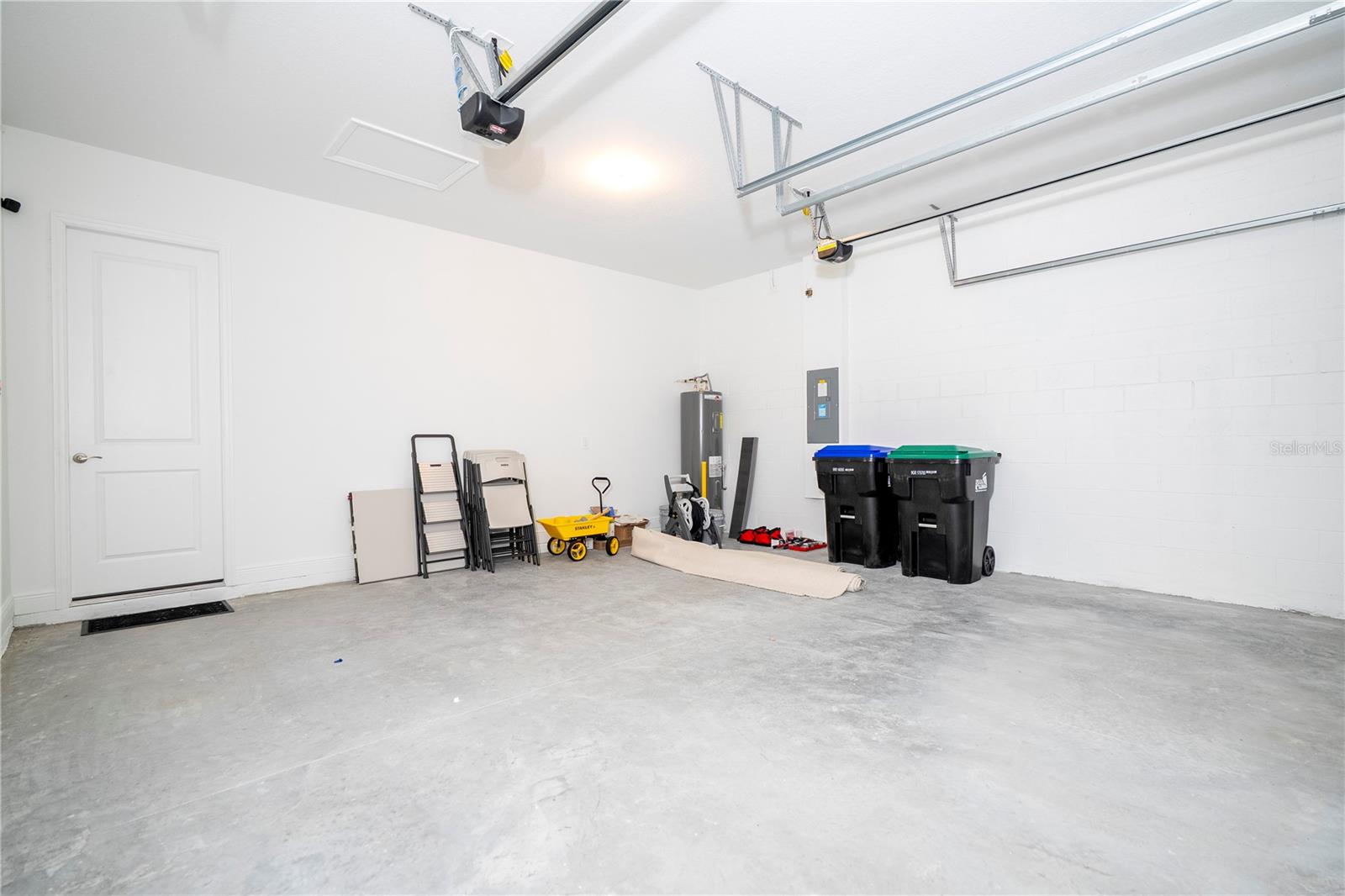 Image 69 of 95 For 16489 Silver Brook Way
