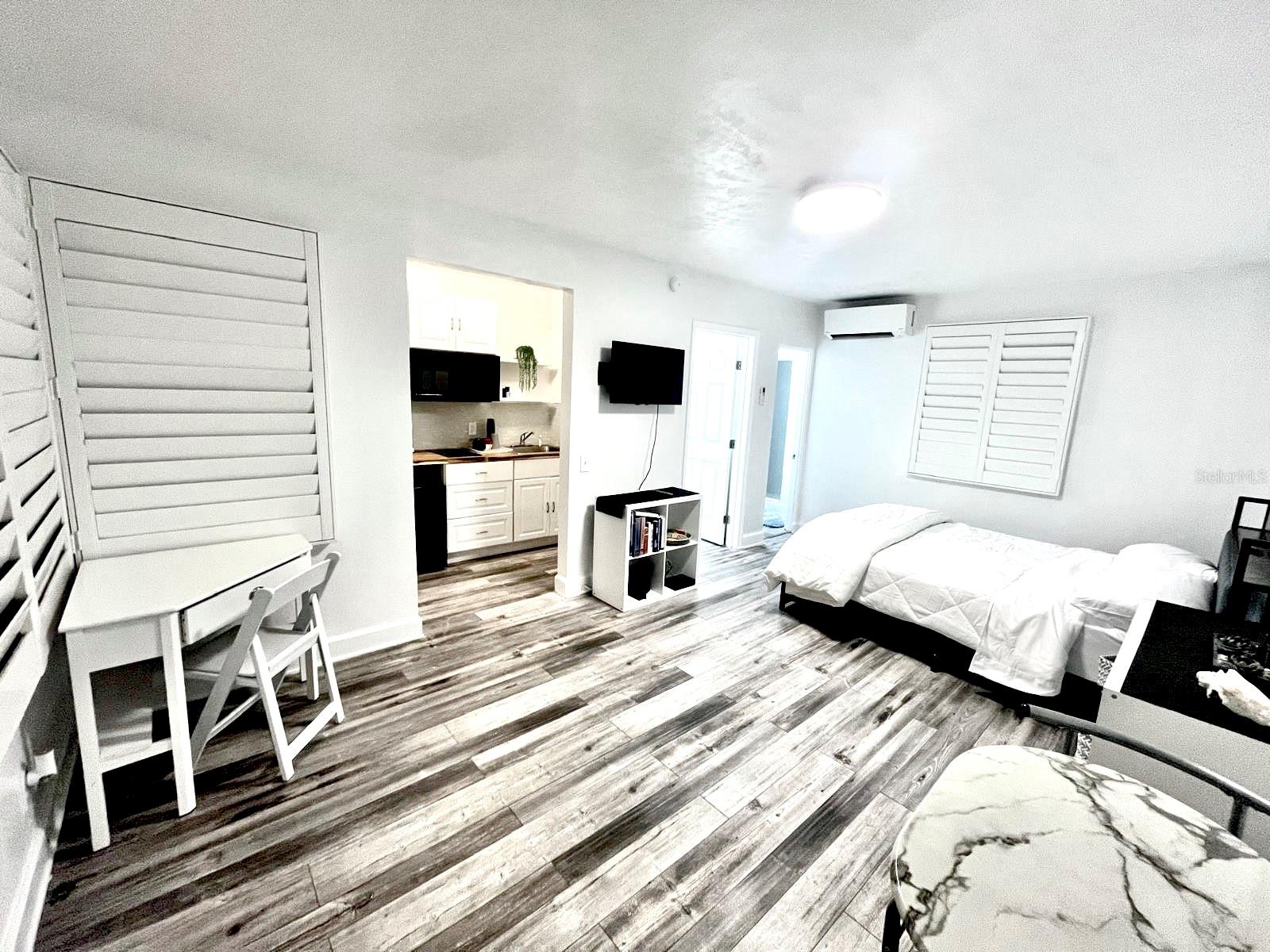 Image 2 of 30 For 935 Atlantic Avenue 255