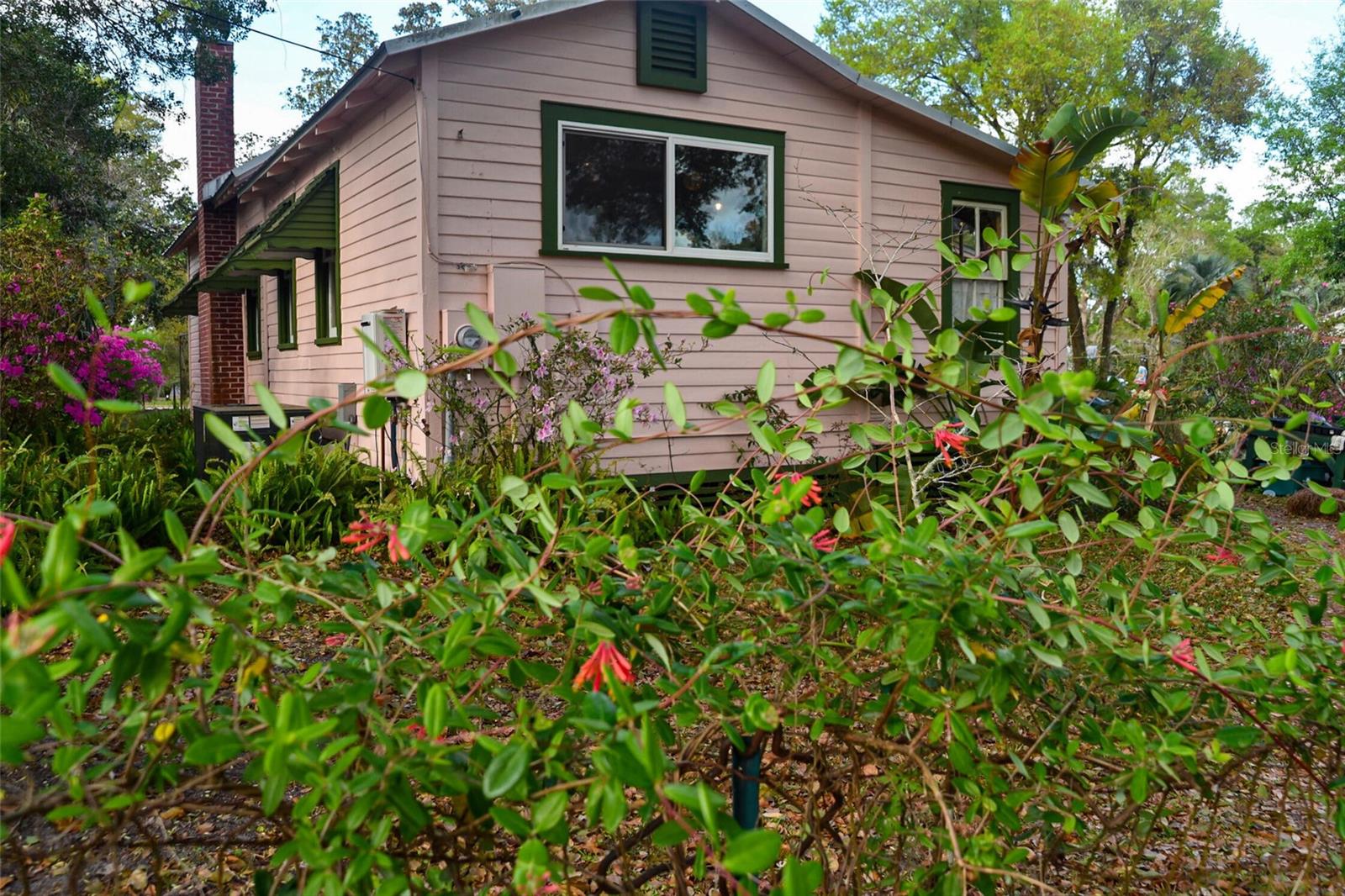 Image 39 of 43 For 748 Florence Avenue