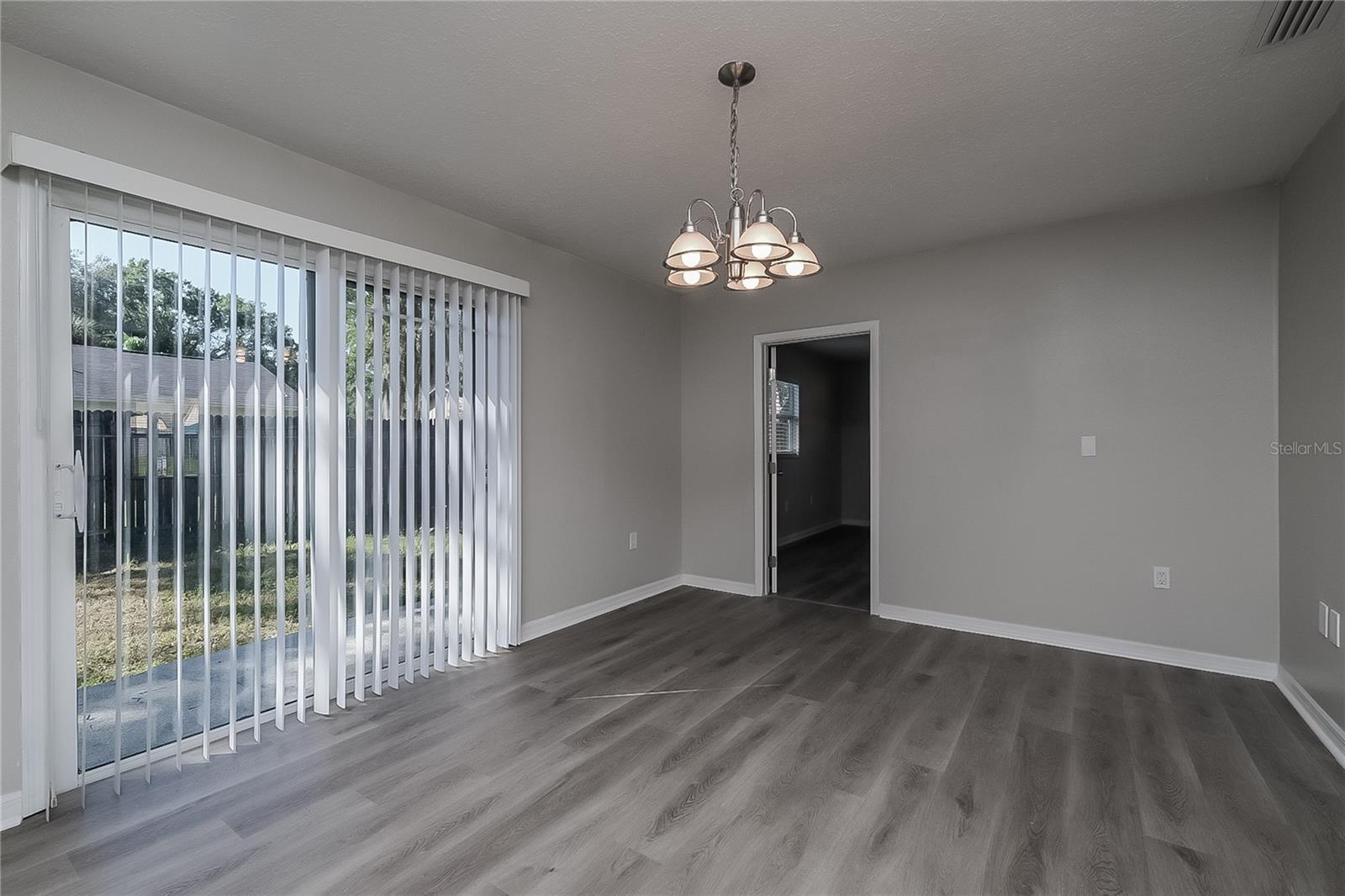Image 5 of 16 For 7900 Lightfoot Drive