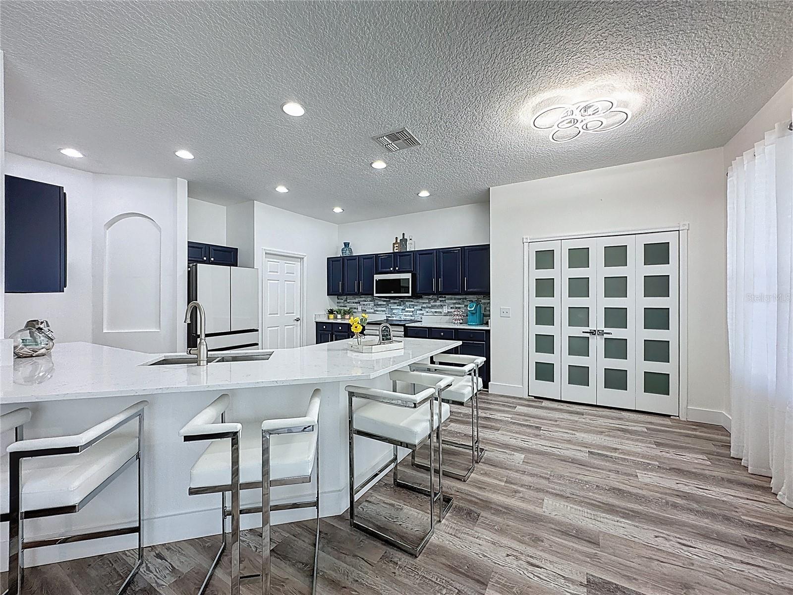 Image 17 of 51 For 8518 La Isla Drive