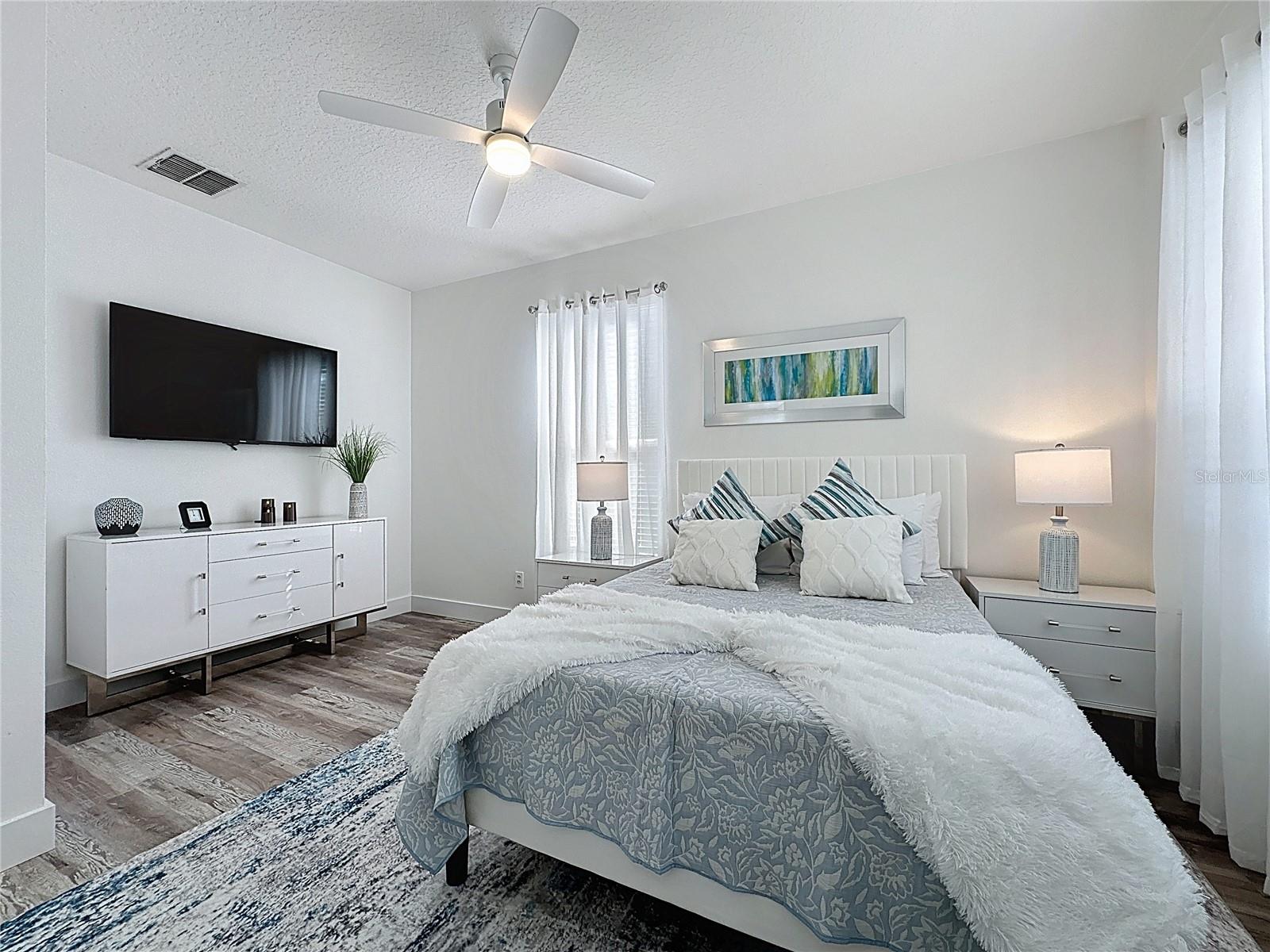 Image 21 of 51 For 8518 La Isla Drive