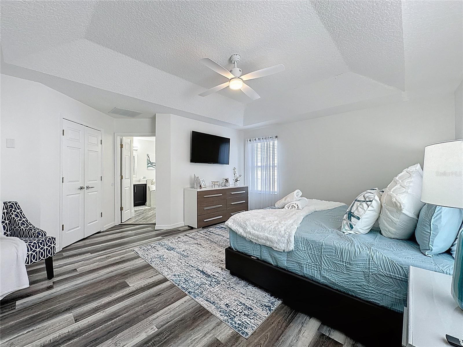 Image 34 of 51 For 8518 La Isla Drive