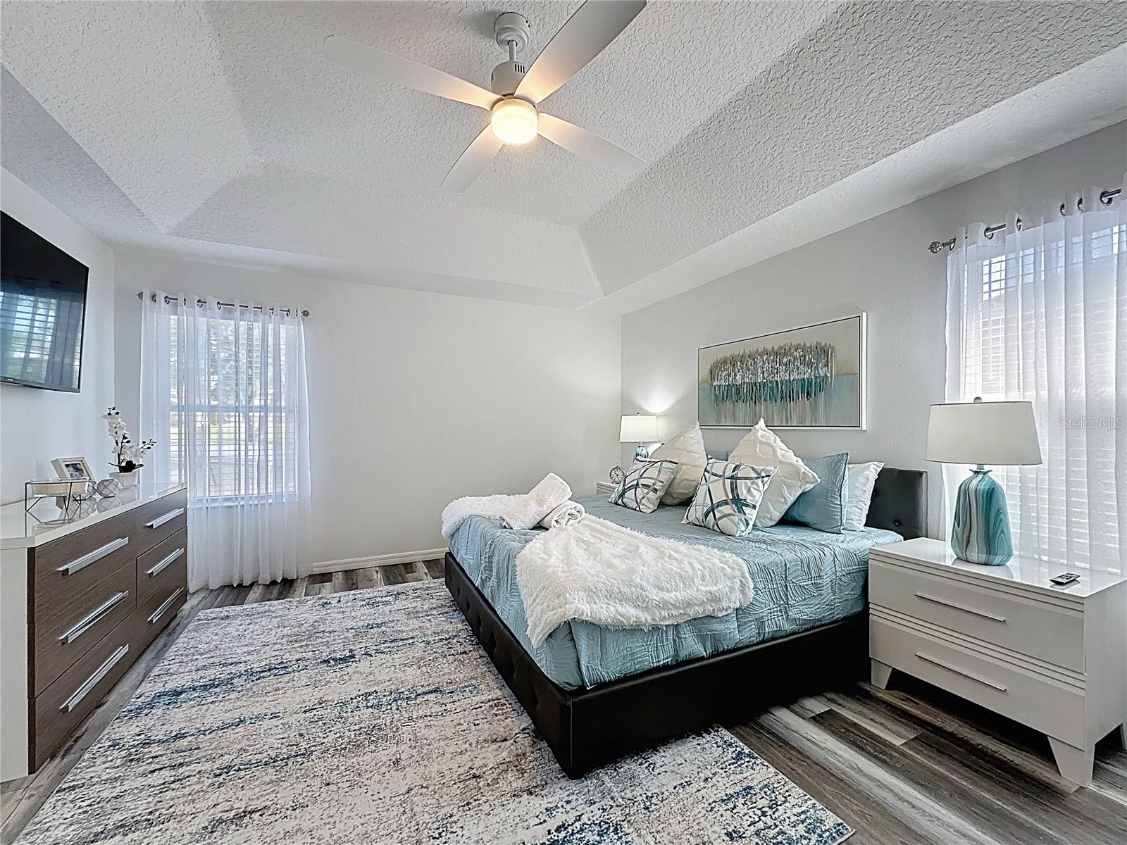 Image 35 of 51 For 8518 La Isla Drive