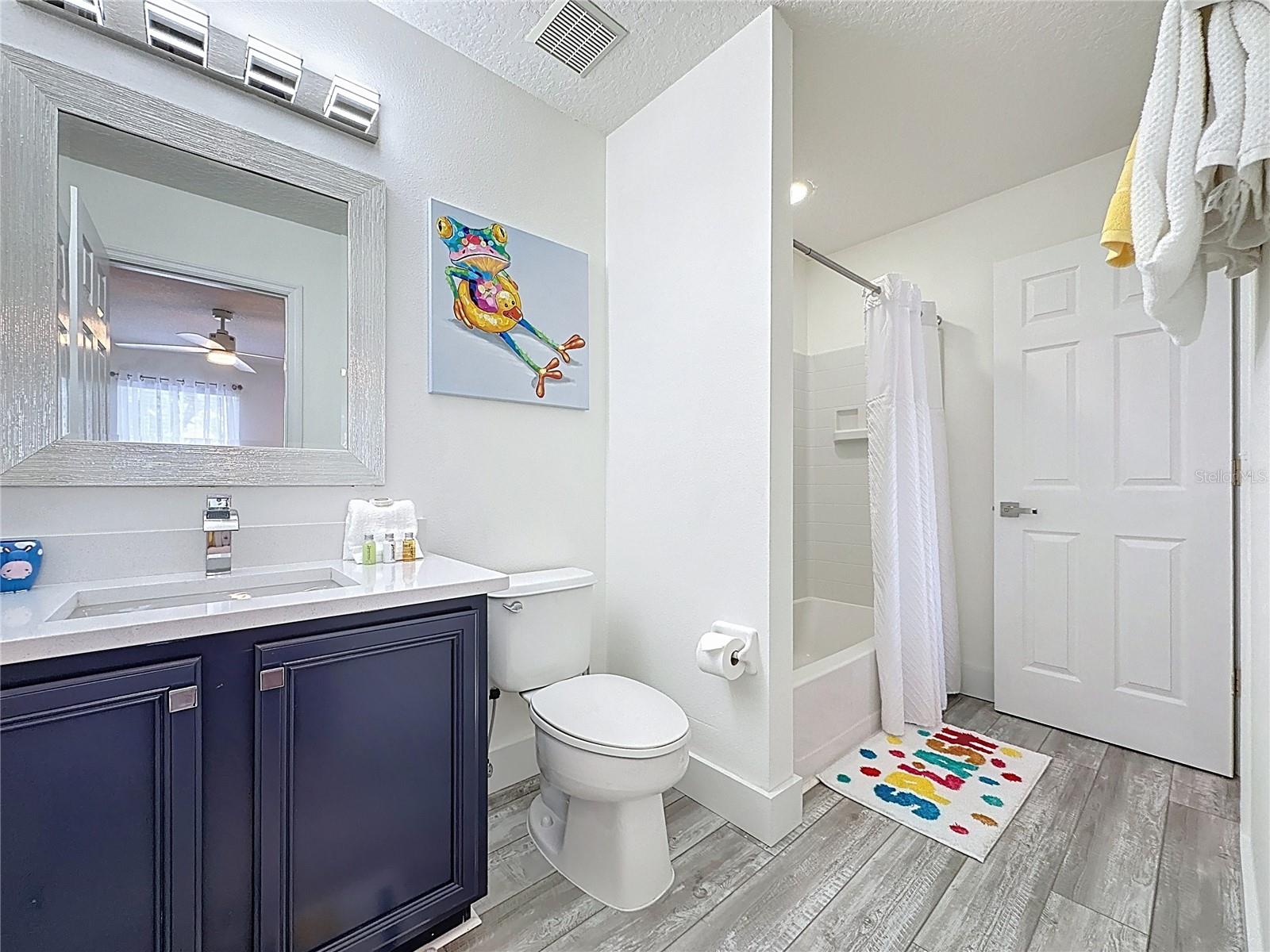 Image 41 of 51 For 8518 La Isla Drive