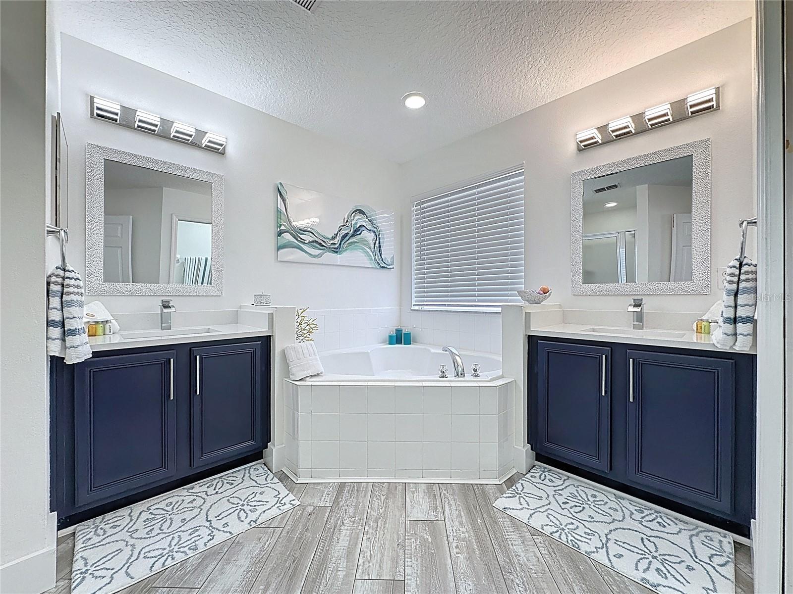 Image 44 of 51 For 8518 La Isla Drive