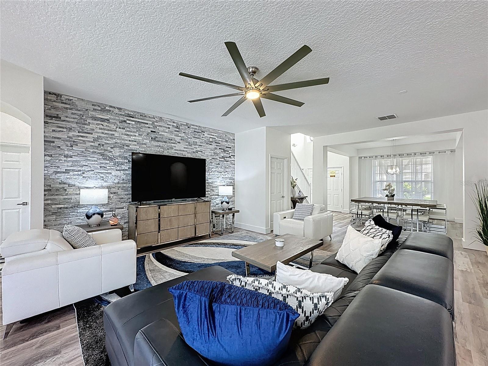 Image 8 of 51 For 8518 La Isla Drive