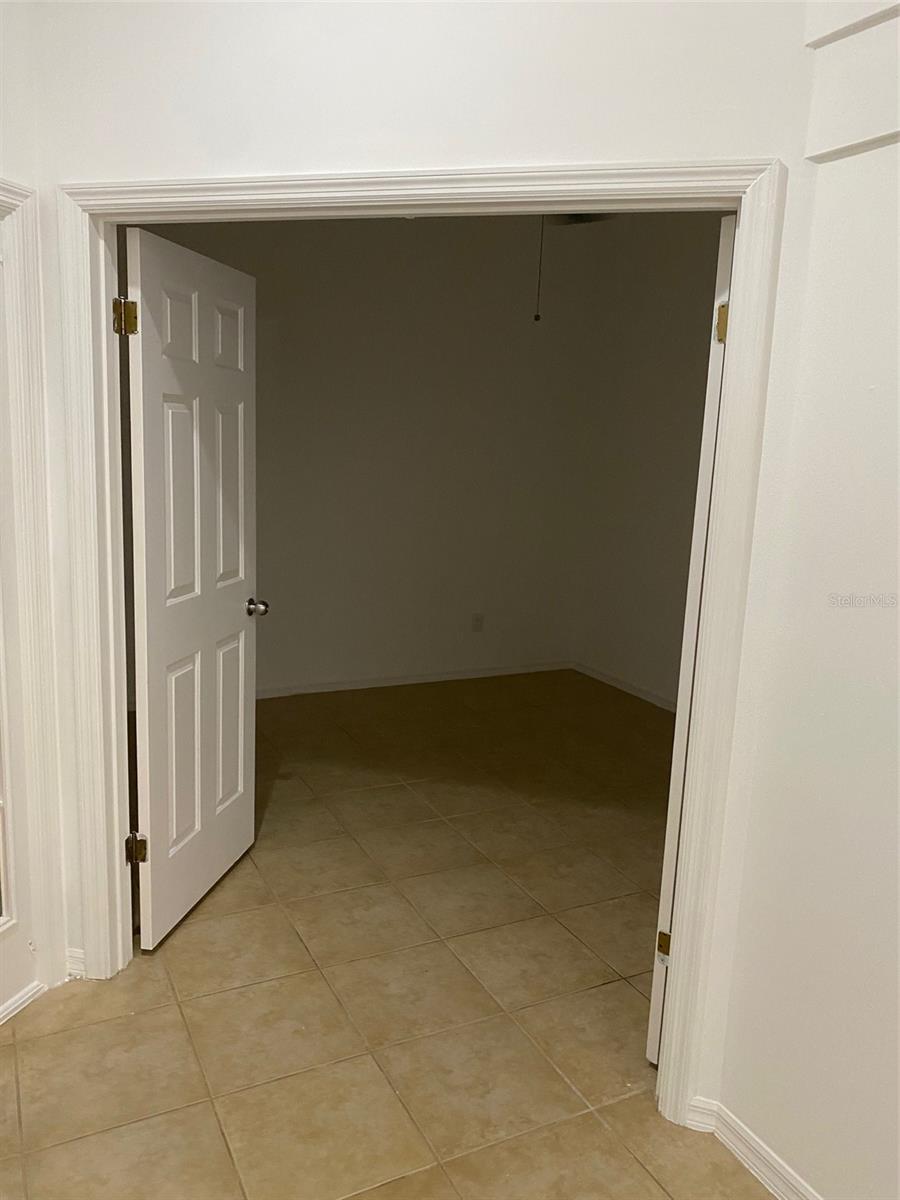 Image 22 of 22 For 724 Barrington Circle