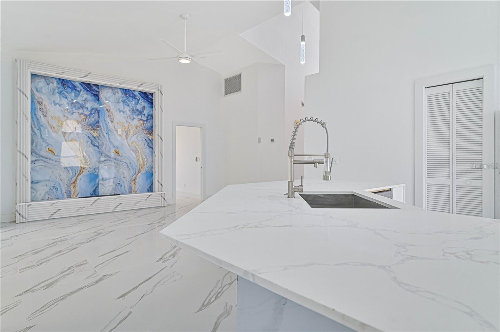 Image 18 of 43 For 3832 Sabal Springs Boulevard