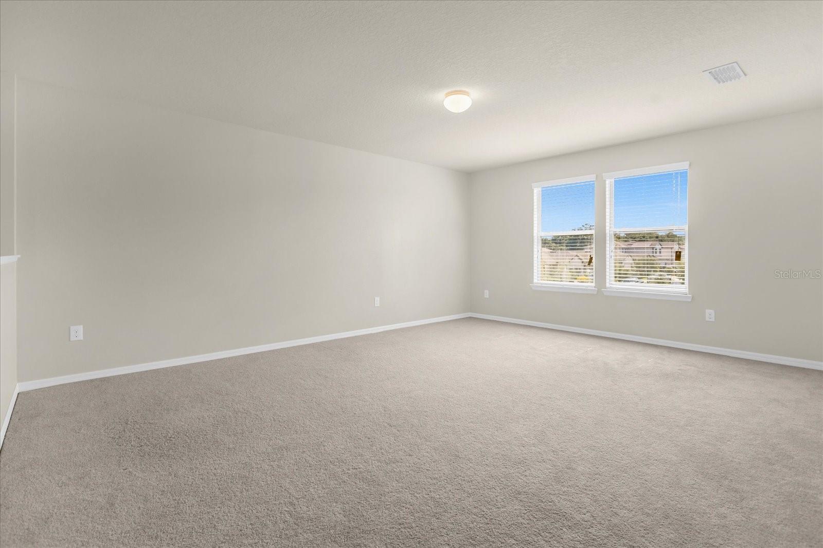Image 13 of 33 For 2742 Red Horse Drive