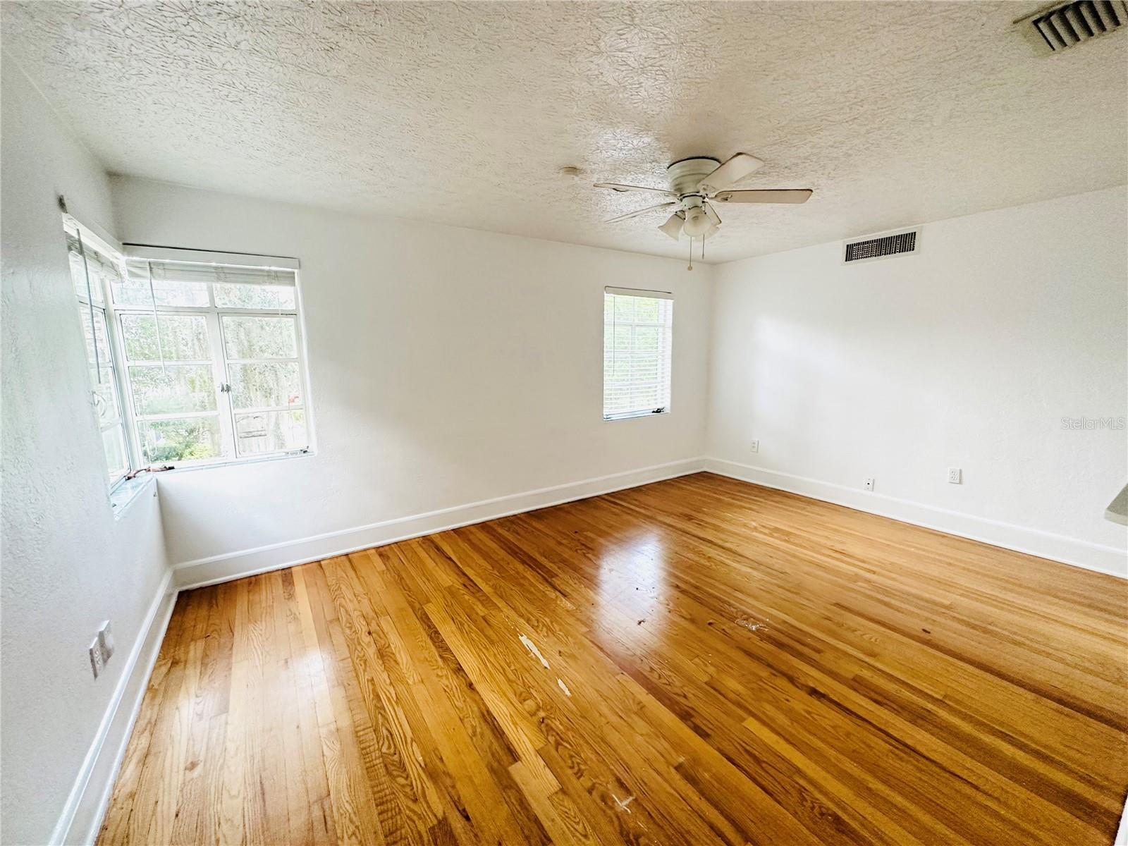 Image 3 of 9 For 1016 Atkins Place B