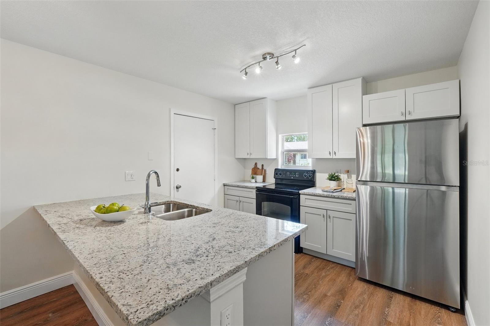 Image 14 of 36 For 10849 William Tell Drive