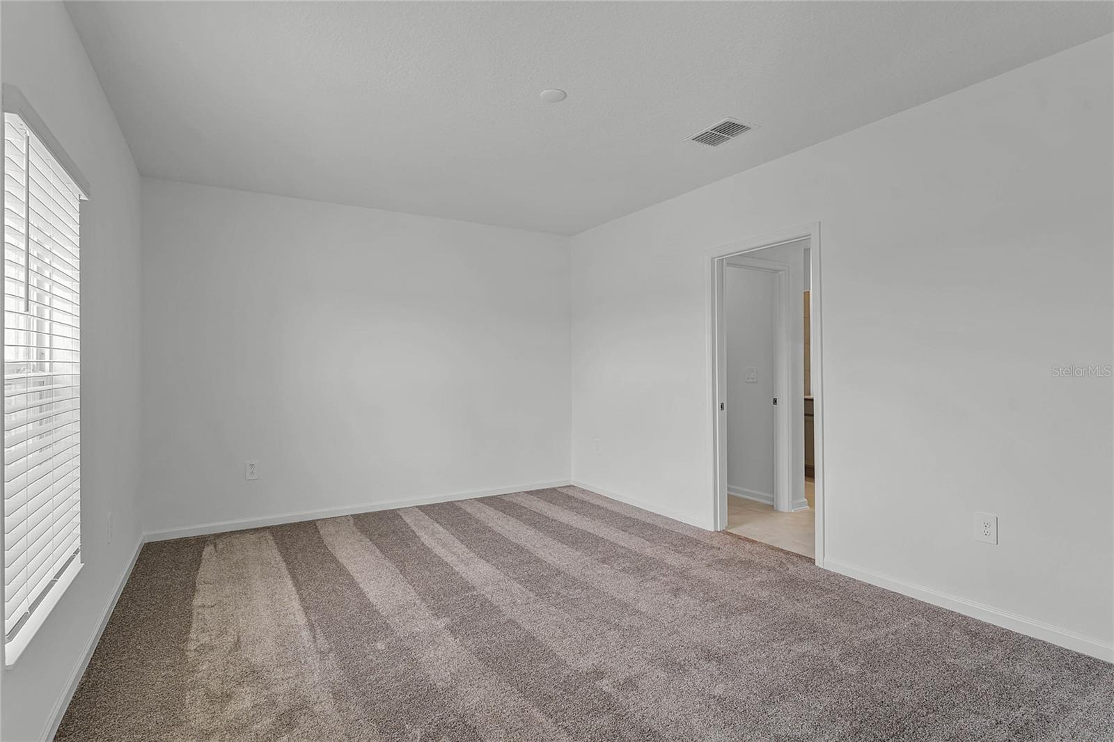 Image 17 of 26 For 541 Bell Prairie Circle