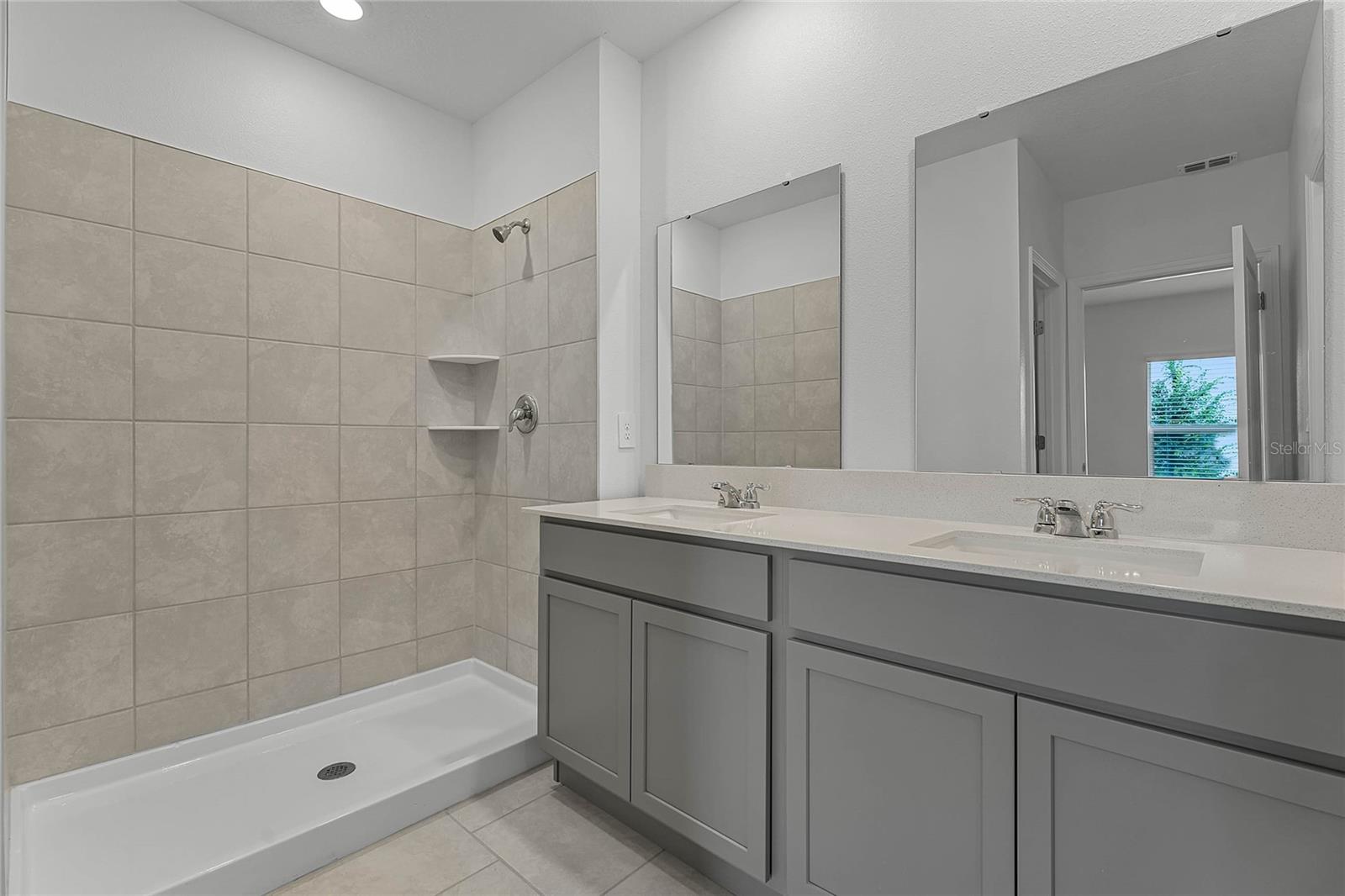 Image 18 of 26 For 541 Bell Prairie Circle