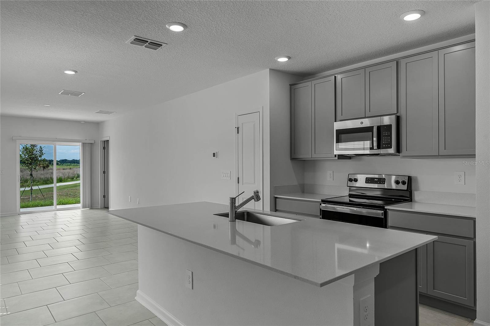 Image 7 of 26 For 541 Bell Prairie Circle