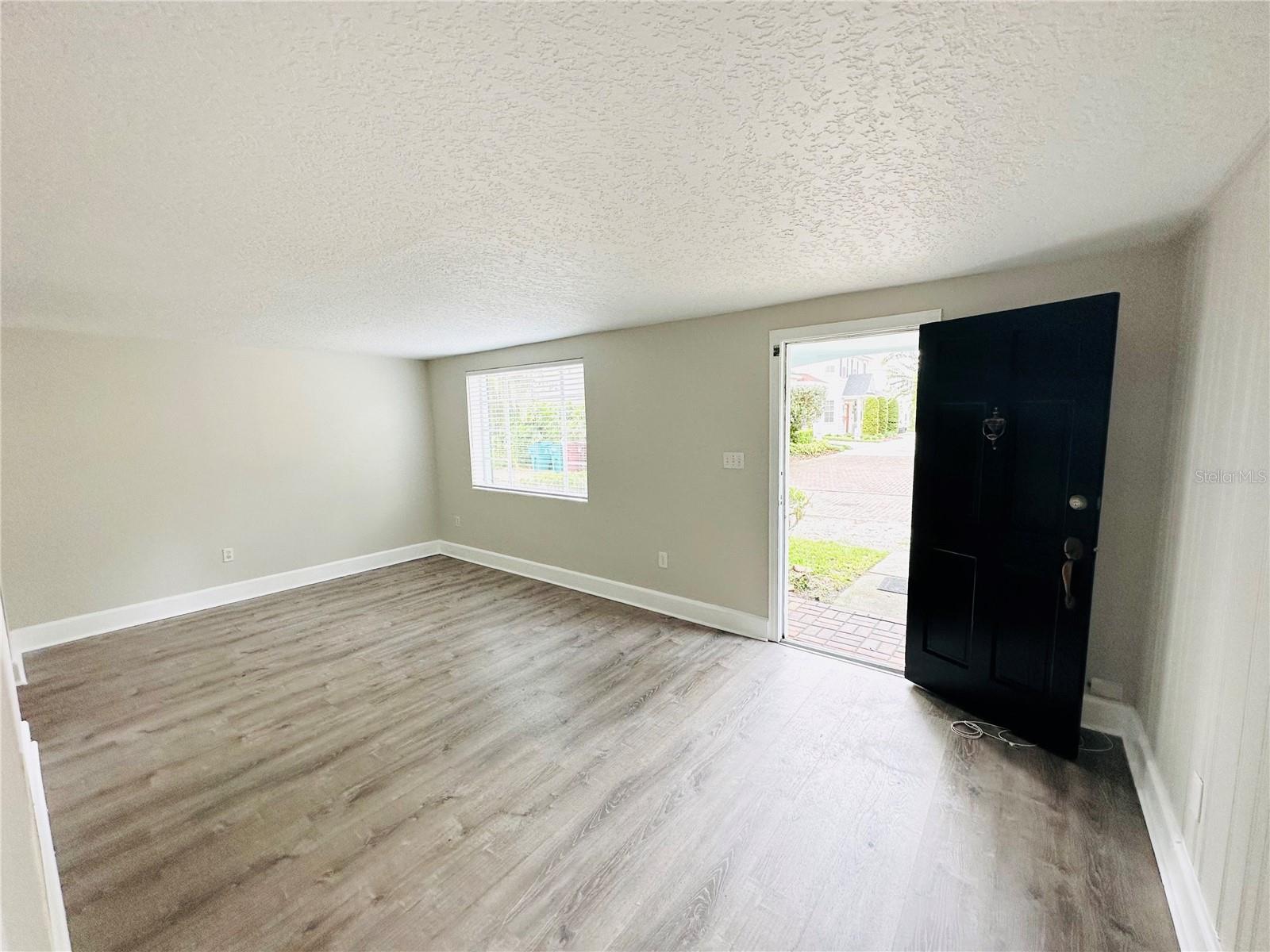 Image 4 of 16 For 1016 Atkins Place A