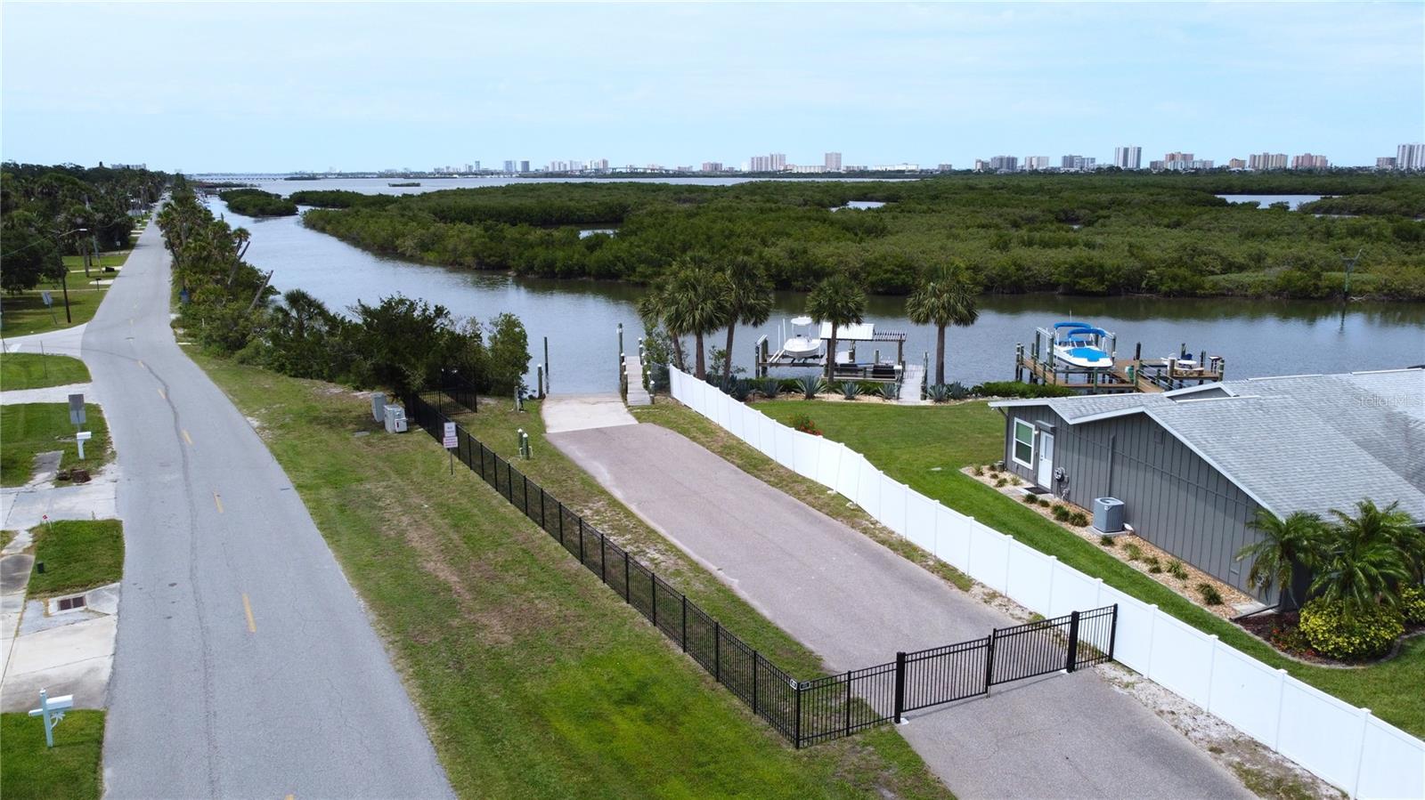Image 31 of 32 For 1111 Harbour Point Drive