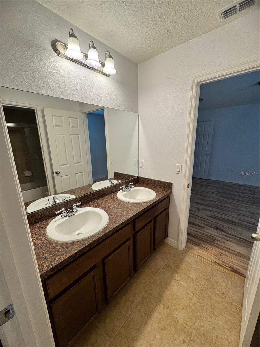 Image 10 of 26 For 2725 Monticello Way