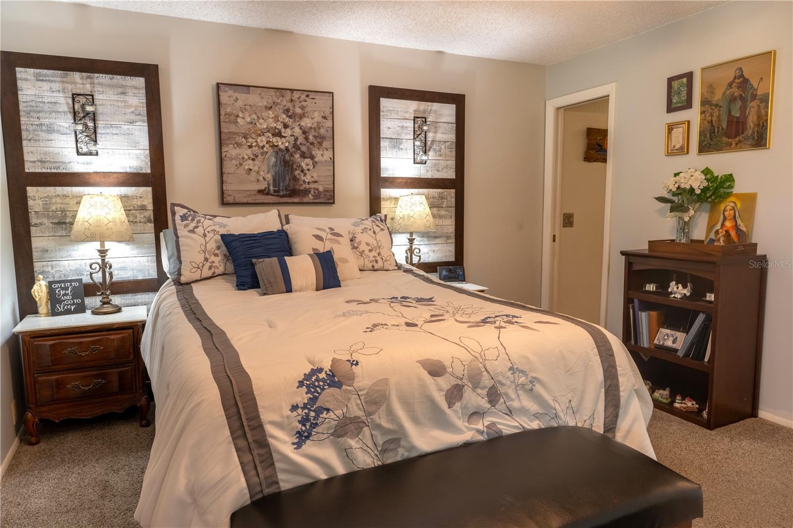 Image 9 of 22 For 314 Windmeadows Street 314