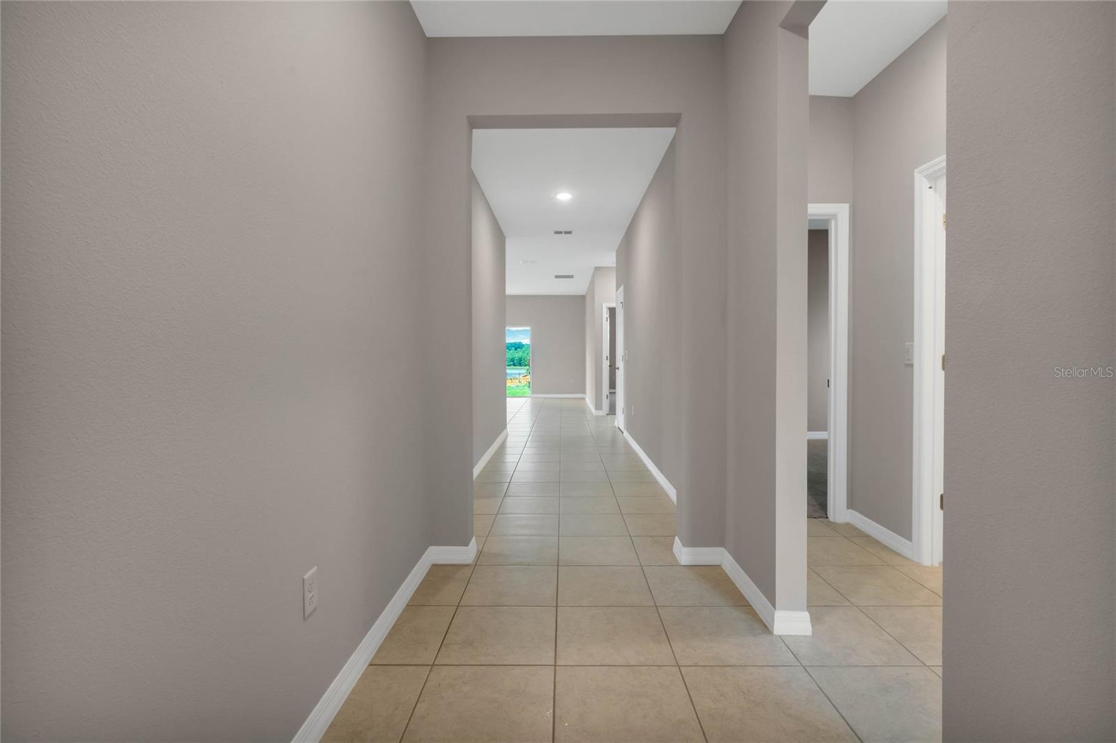 Image 21 of 42 For 3569 Dahlia Drive