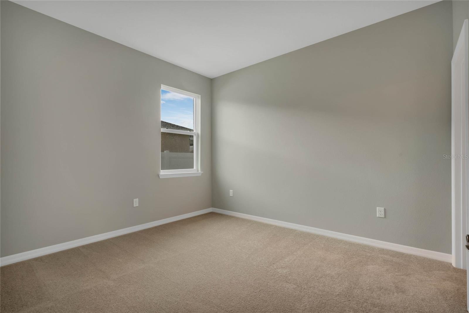 Image 23 of 42 For 3569 Dahlia Drive