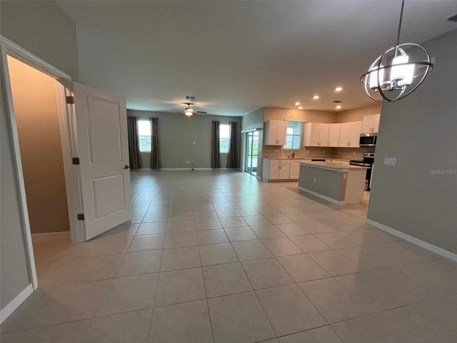 Image 7 of 44 For 32094 Pop Ash Place