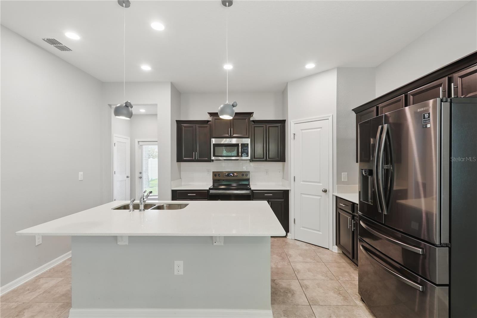 Image 5 of 24 For 10172 Storey Grove Way