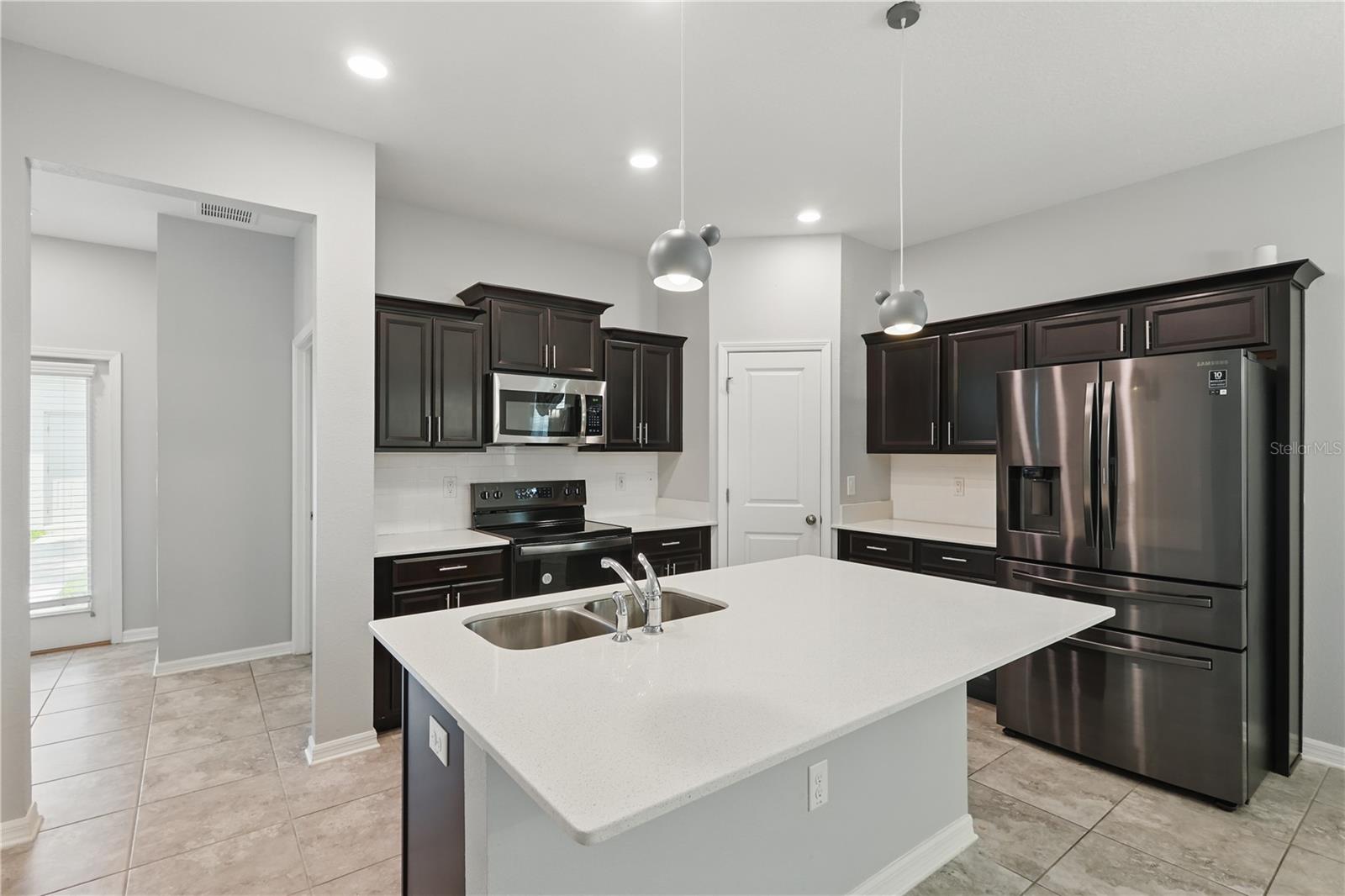 Image 6 of 24 For 10172 Storey Grove Way