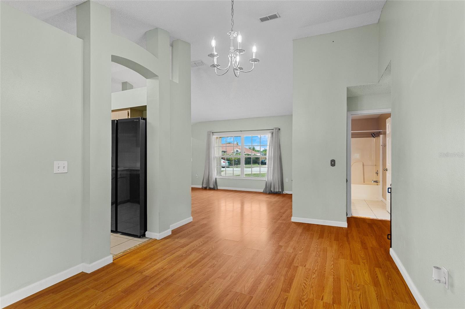 Image 10 of 39 For 2311 Alton Road