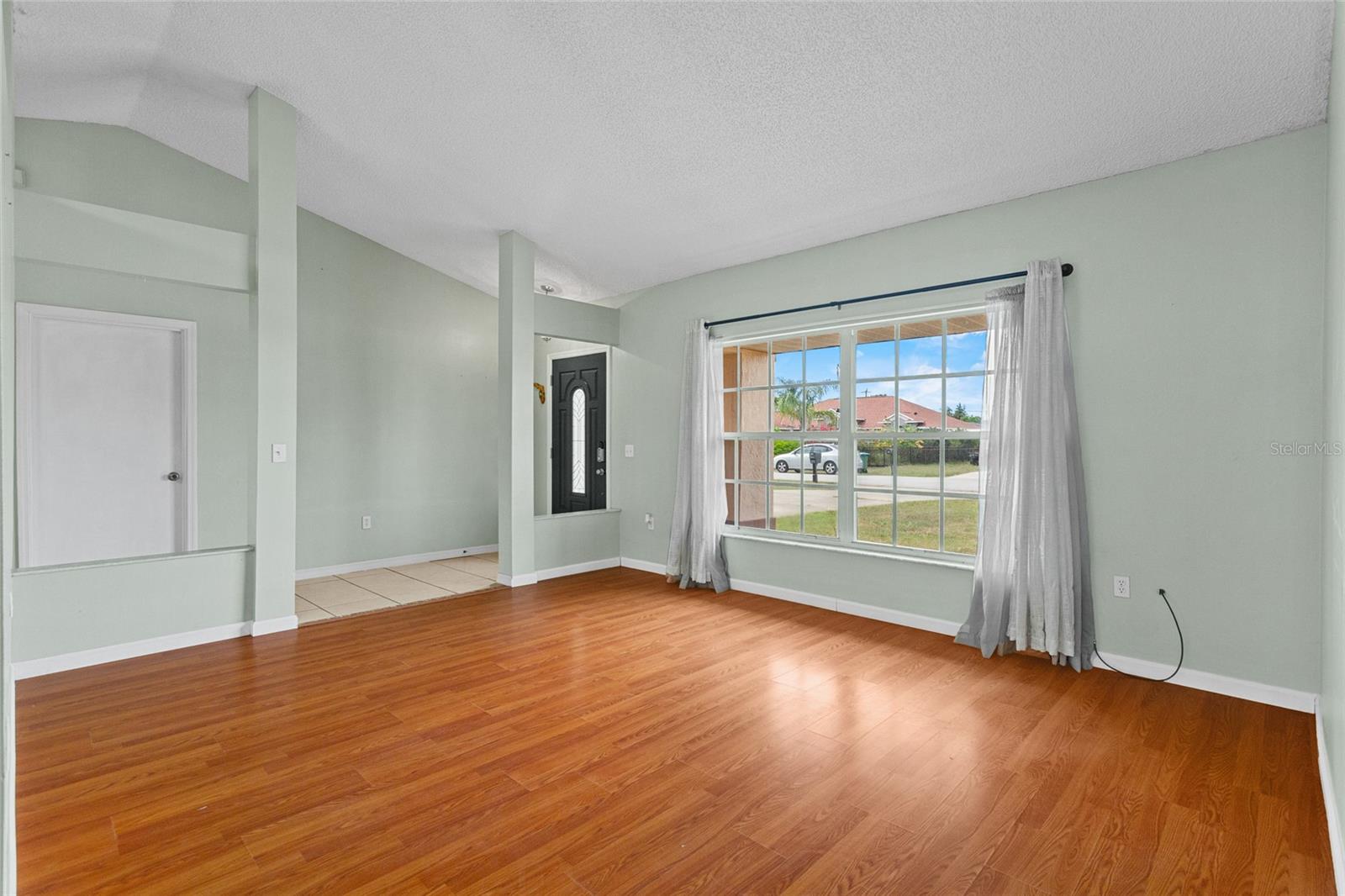 Image 7 of 39 For 2311 Alton Road