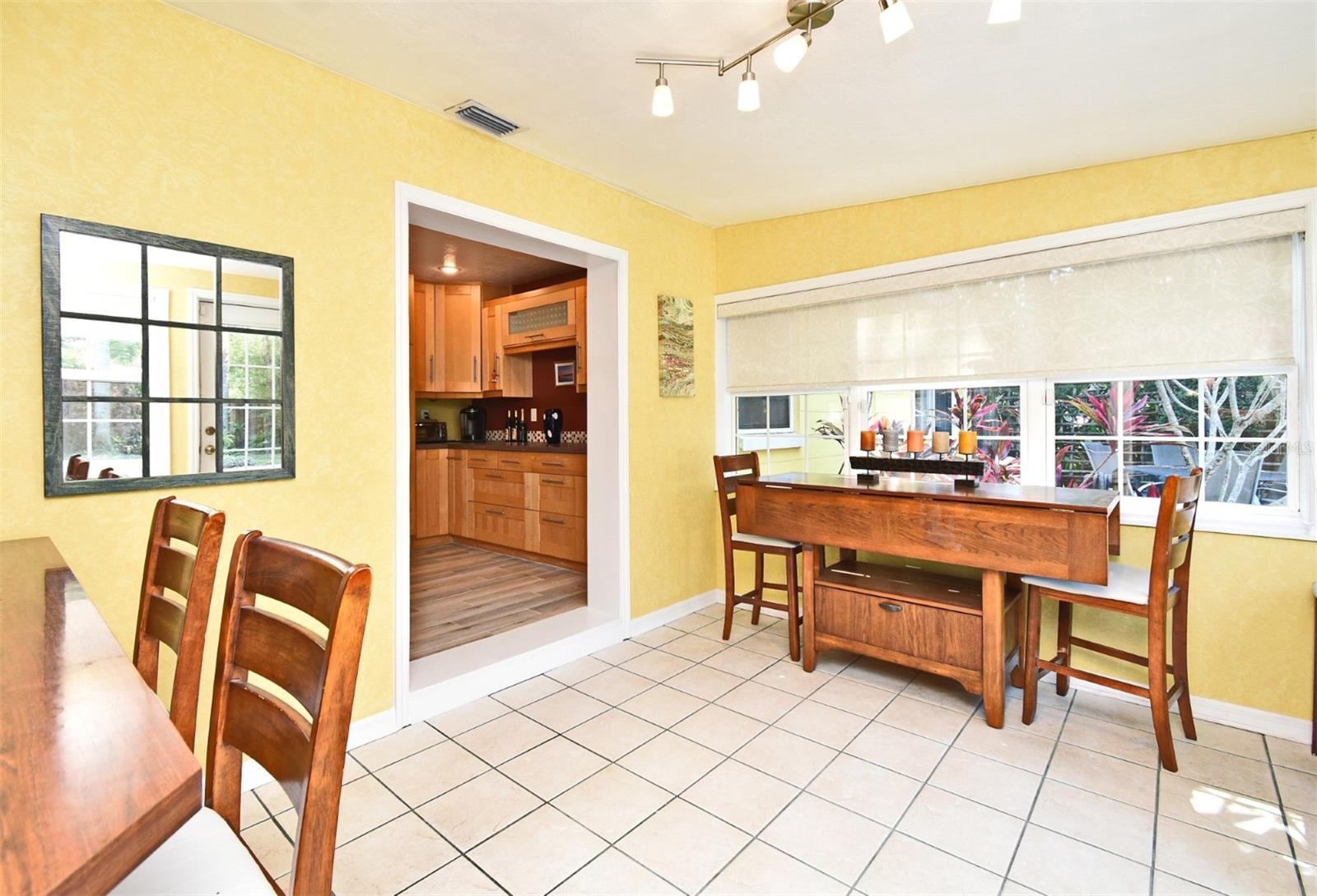 Image 13 of 34 For 2810 Nancy Street