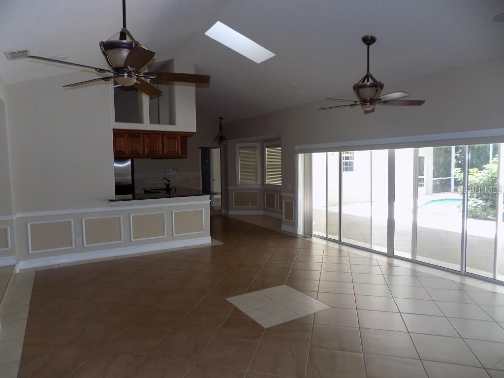 Image 6 of 25 For 8052 Oak Park Road