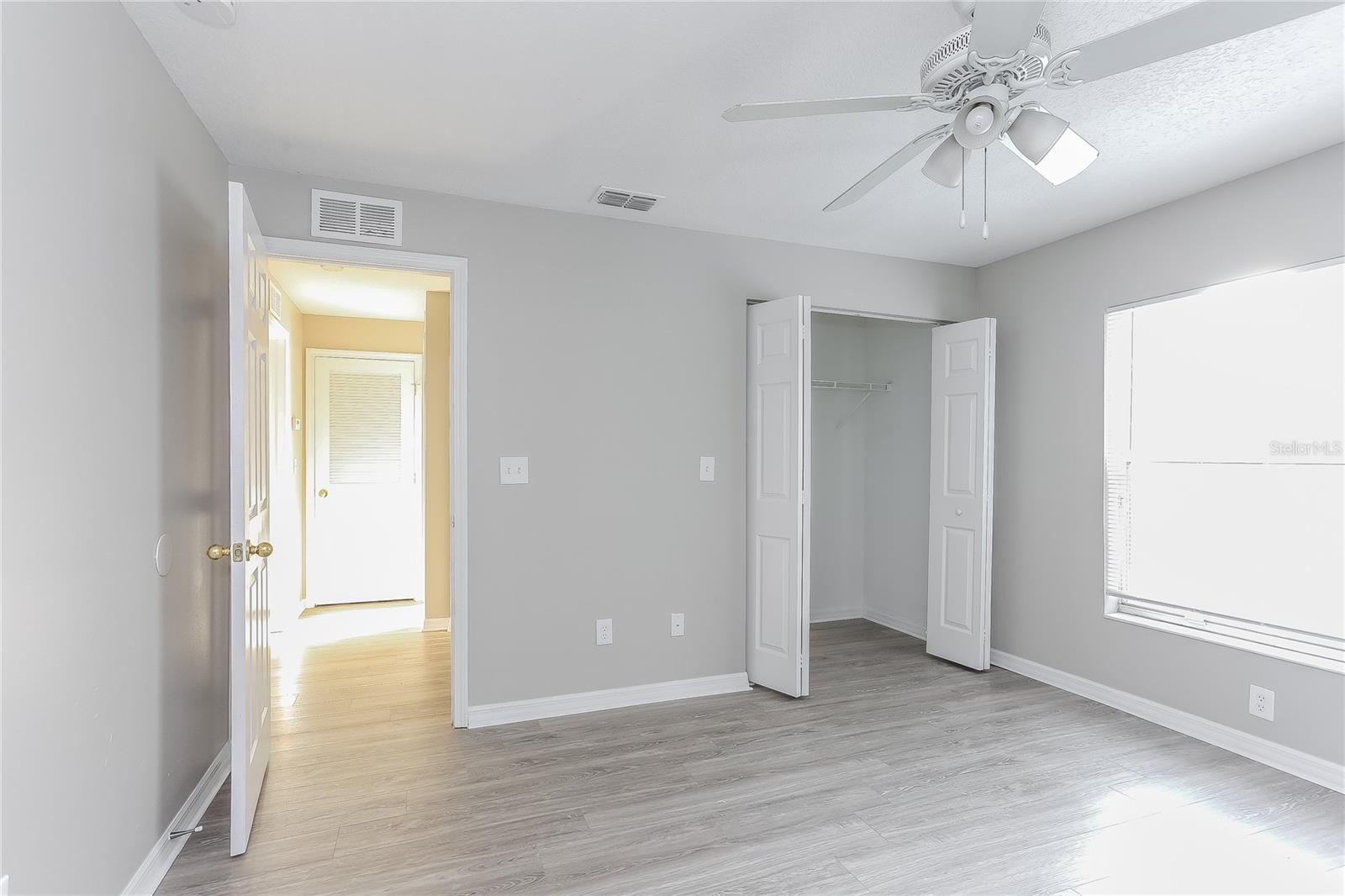 Image 7 of 16 For 855 14th Street S
