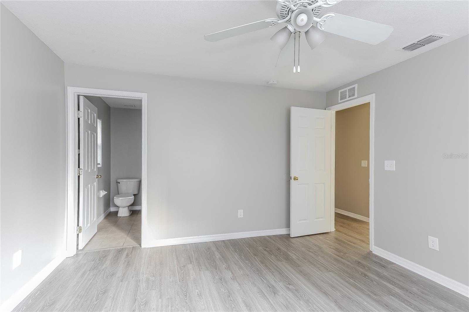 Image 8 of 16 For 855 14th Street S
