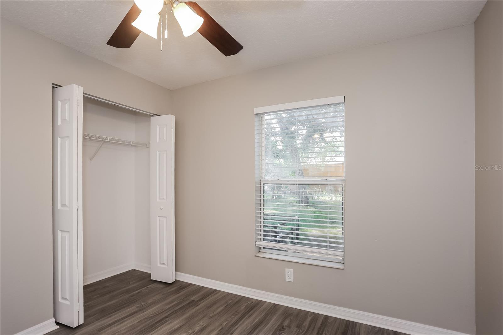 Image 12 of 16 For 885 Newton Avenue S