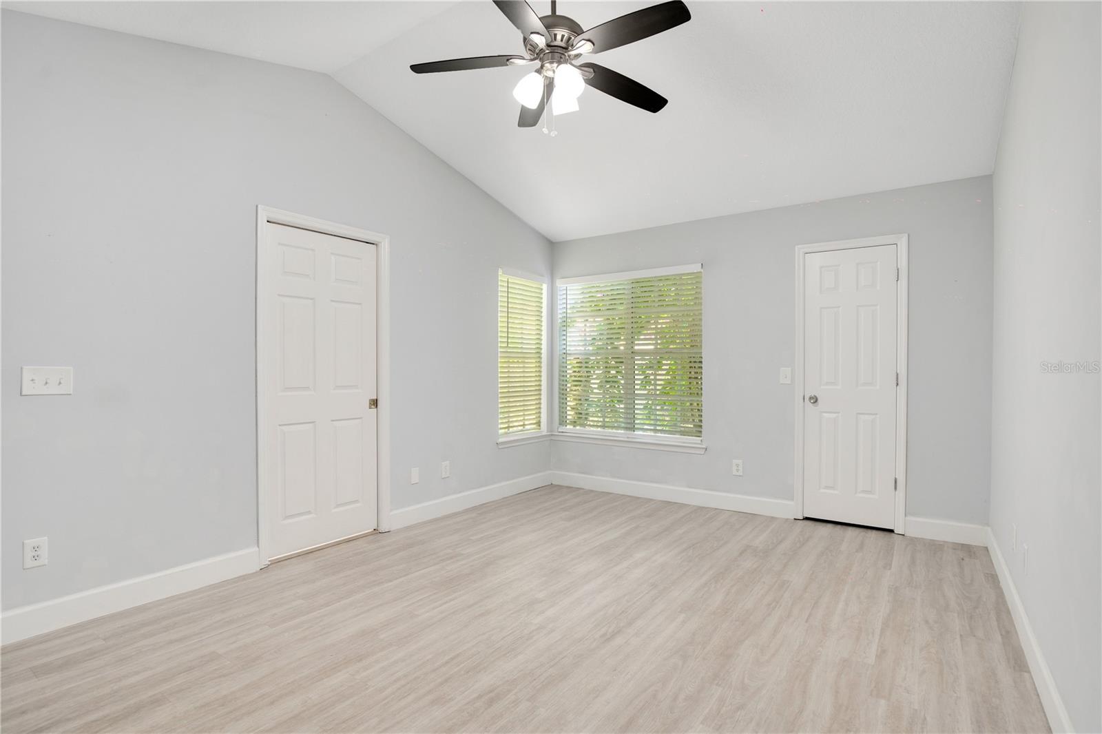 Image 14 of 28 For 1525 Farrindon Circle