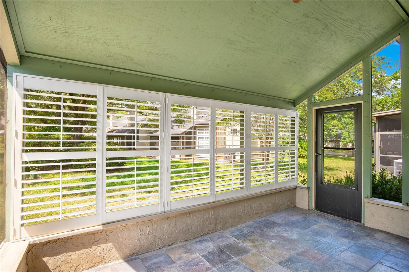 Image 18 of 28 For 1525 Farrindon Circle