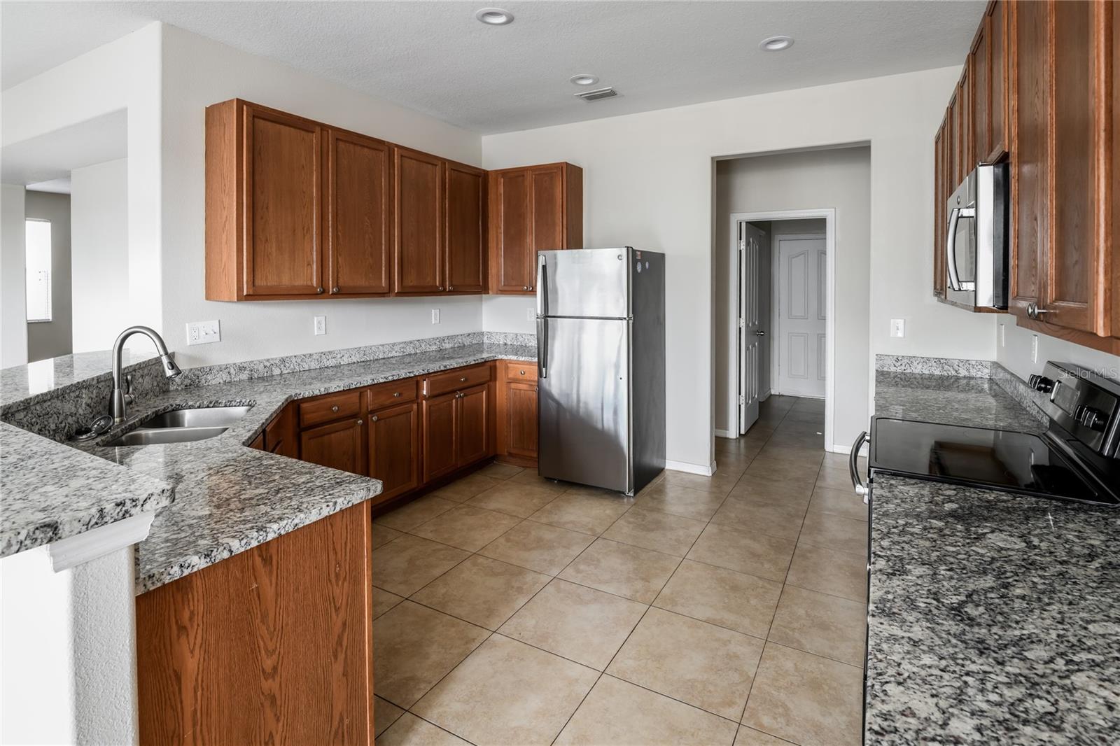 Image 6 of 17 For 4641 White Bay Circle