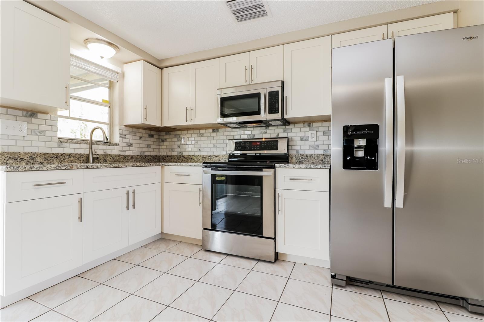 Image 7 of 16 For 2115 Harrison Drive