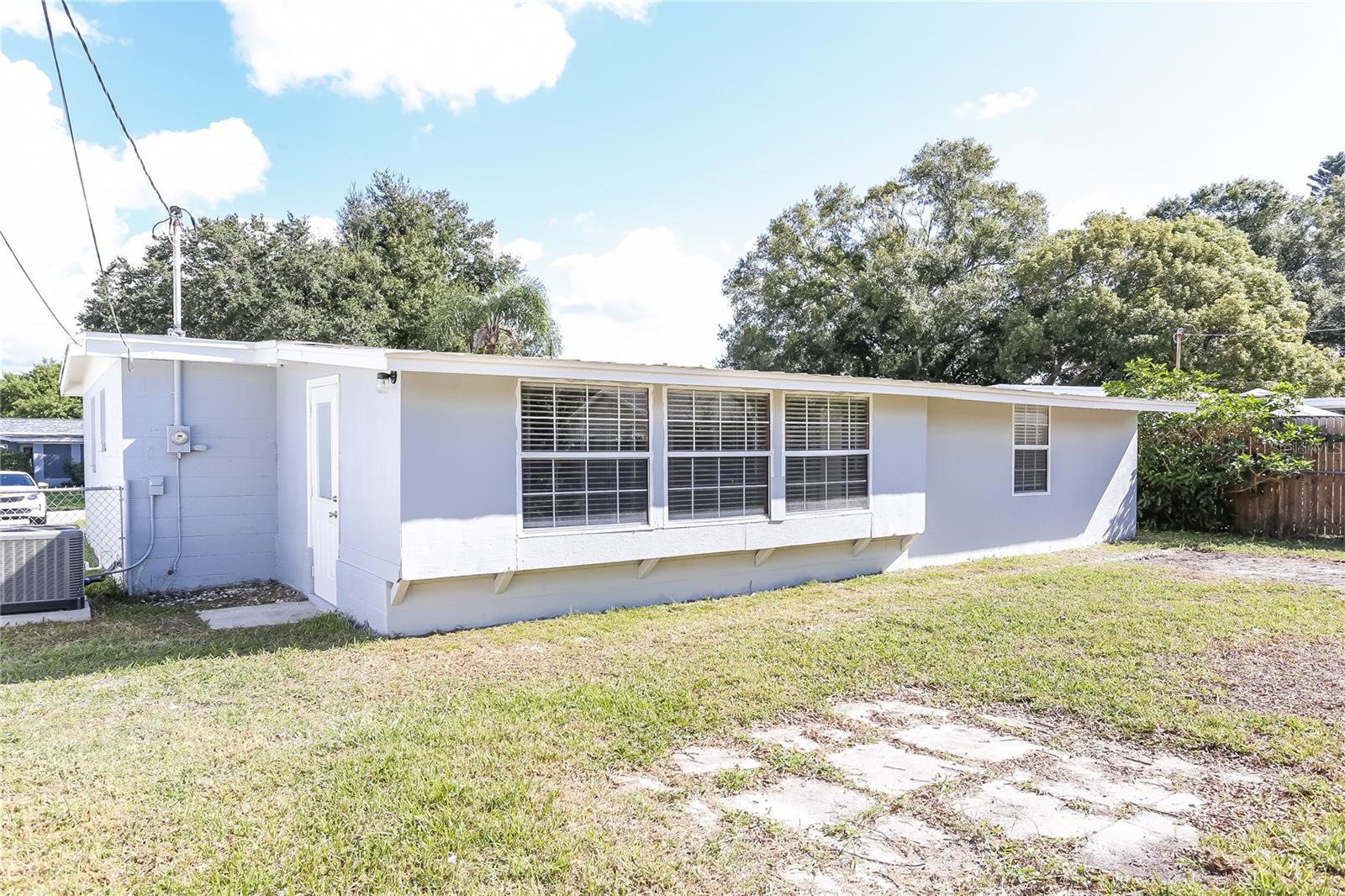 Image 15 of 16 For 9564 Crestview Street