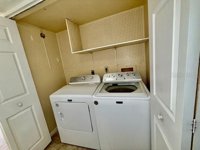 Image 11 of 23 For 5269 Vineland Road 101