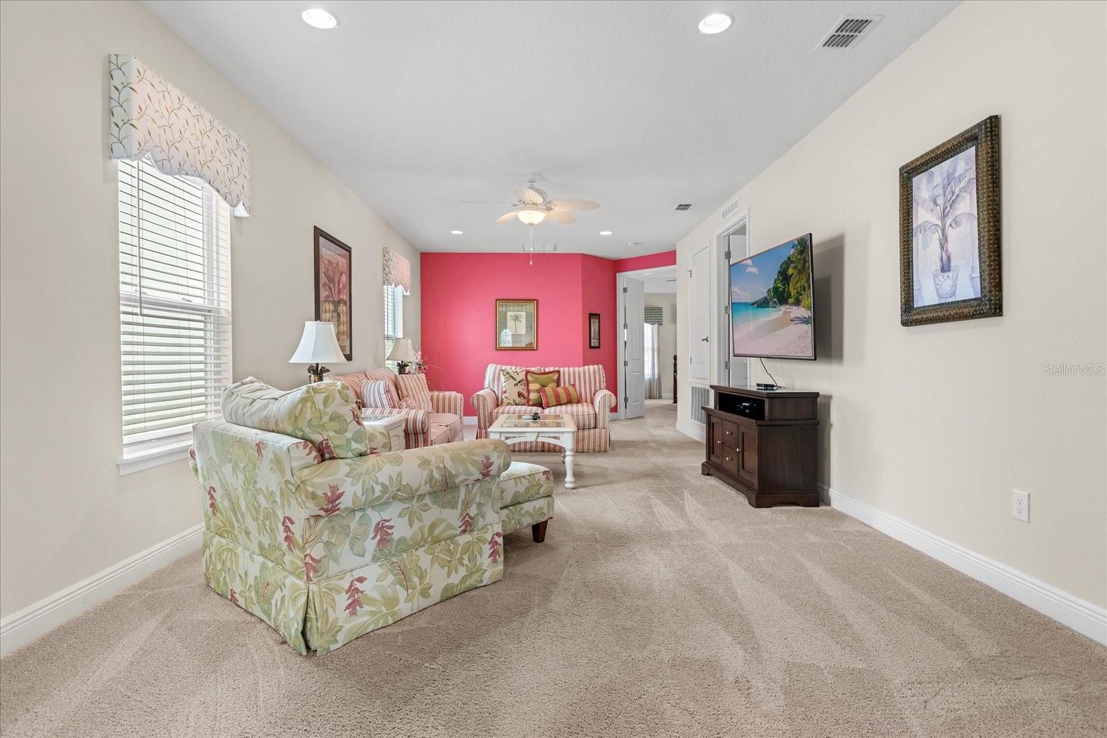 Image 21 of 56 For 1084 Castle Pines Court