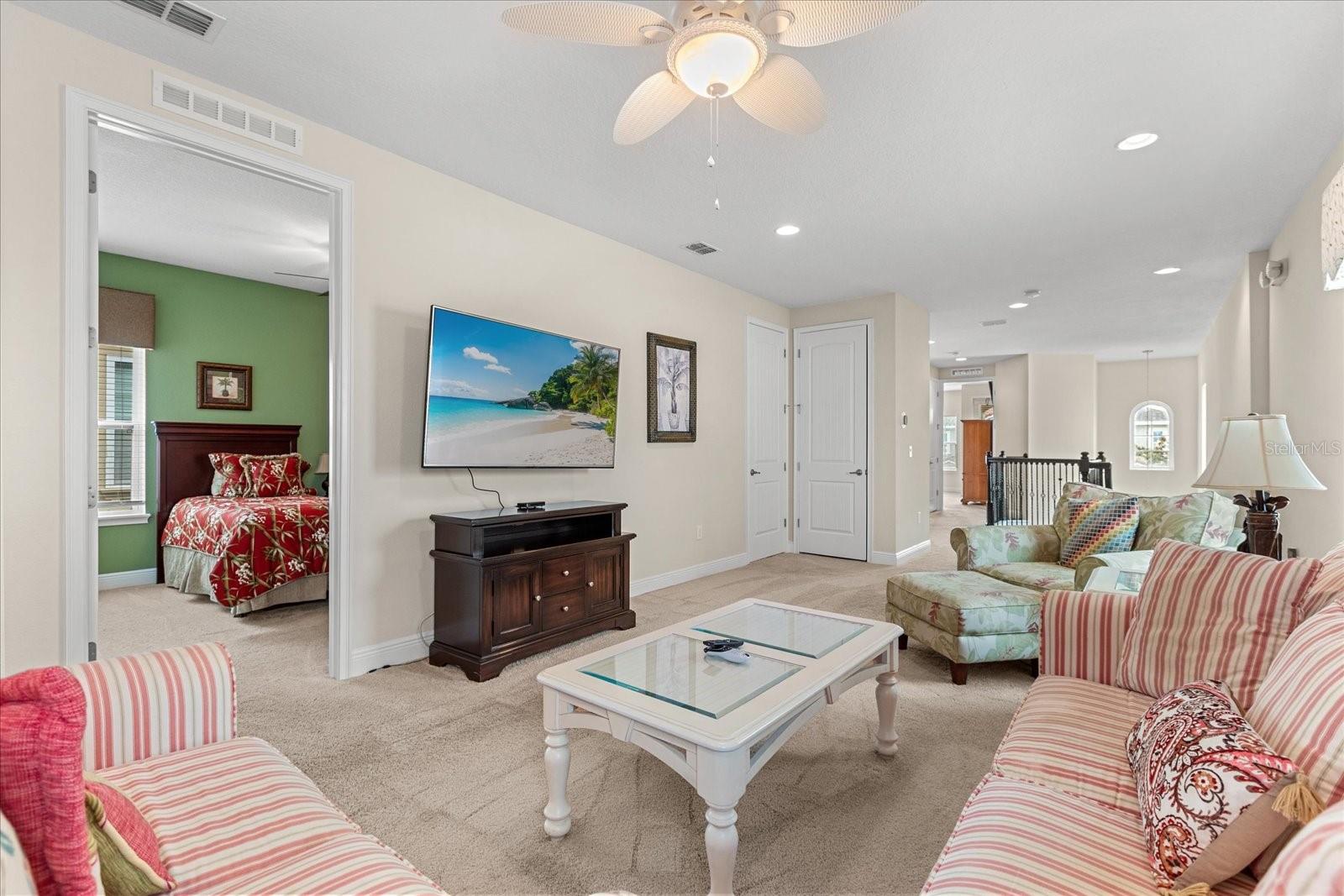 Image 23 of 56 For 1084 Castle Pines Court