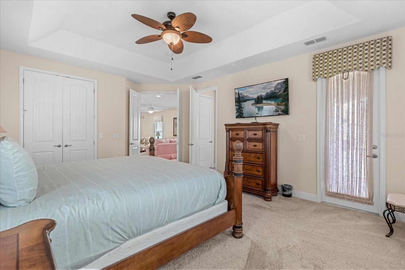 Image 25 of 56 For 1084 Castle Pines Court