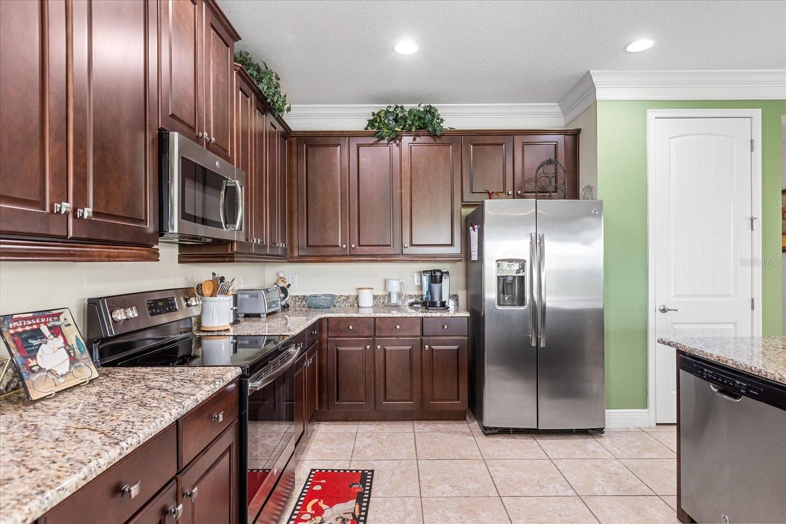 Image 7 of 56 For 1084 Castle Pines Court