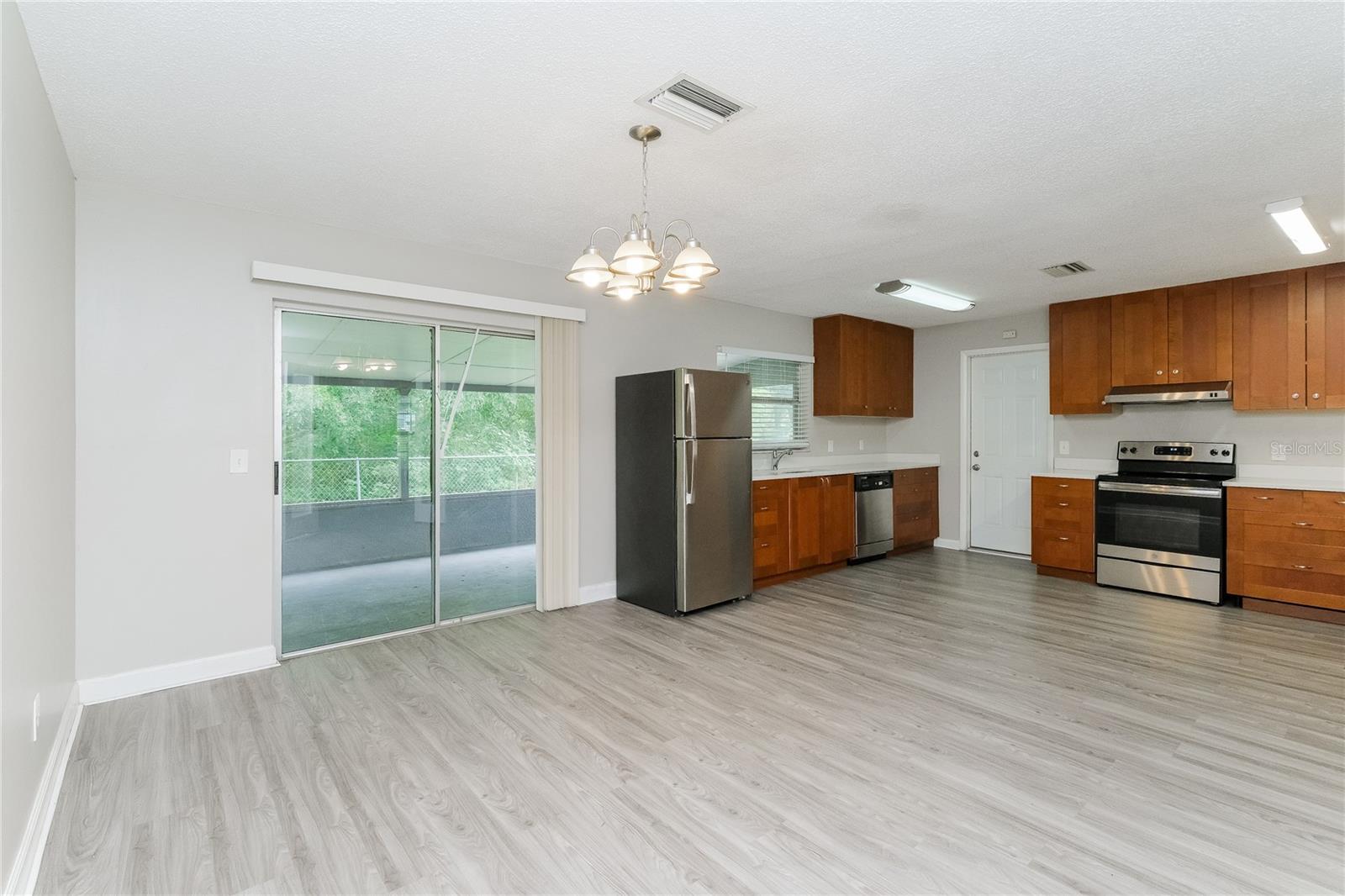 Image 6 of 16 For 2304 Leonard Drive
