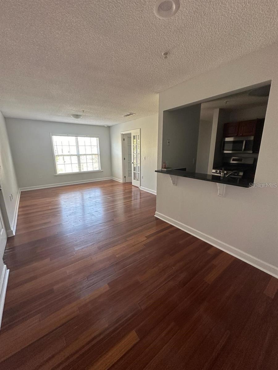 Image 4 of 17 For 2059 Dixie Belle Drive 2059h