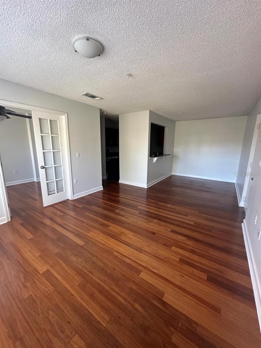 Image 6 of 17 For 2059 Dixie Belle Drive 2059h