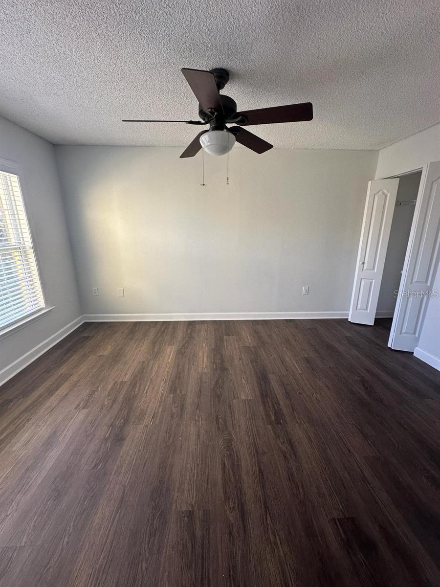 Image 9 of 17 For 2059 Dixie Belle Drive 2059h