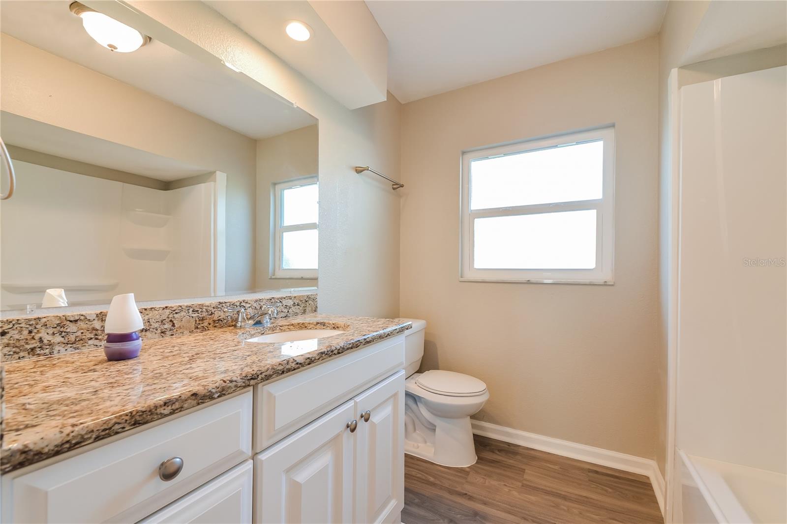 Image 15 of 16 For 3908 Cape Vista Drive